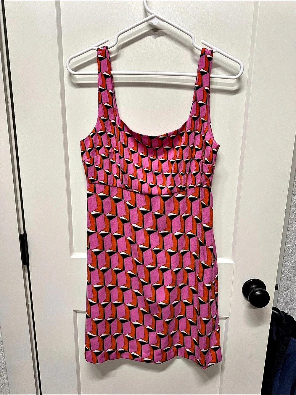 Diane von Furstenberg 90's Shift Pink Modern Geo Mini Dress Size 6
